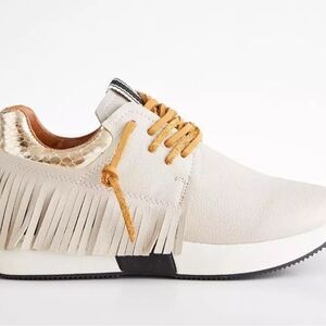 ShuShop Peppa Fringe Sneakers NWOT